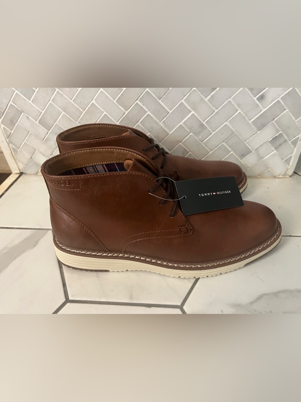 Tommy Hilfiger Men's Chestnut Brown Leather Chukka Boots